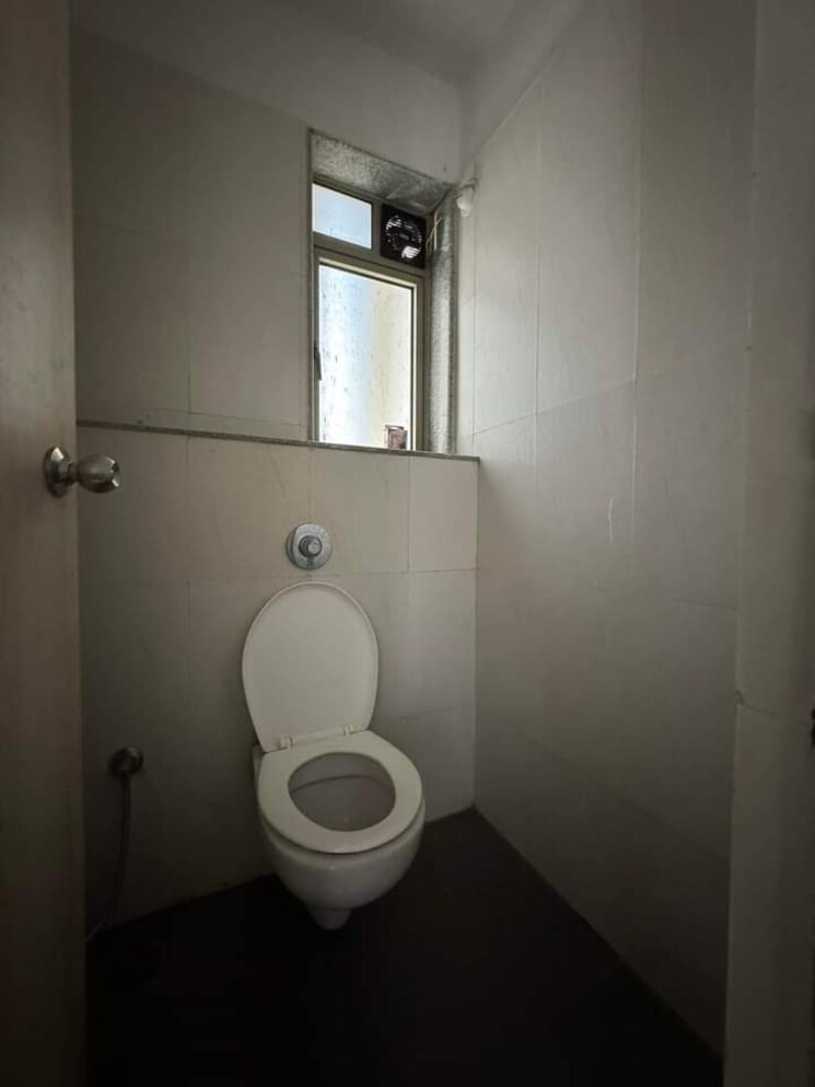 Bathroom, lodha-palava-exotica 2 Bedroom 969 Sq.Ft. Apartment In Dombivli East Thane 6341740