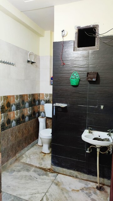 Bathroom in 3 BHK Builder Floor at Dwarka Mor – for Rent