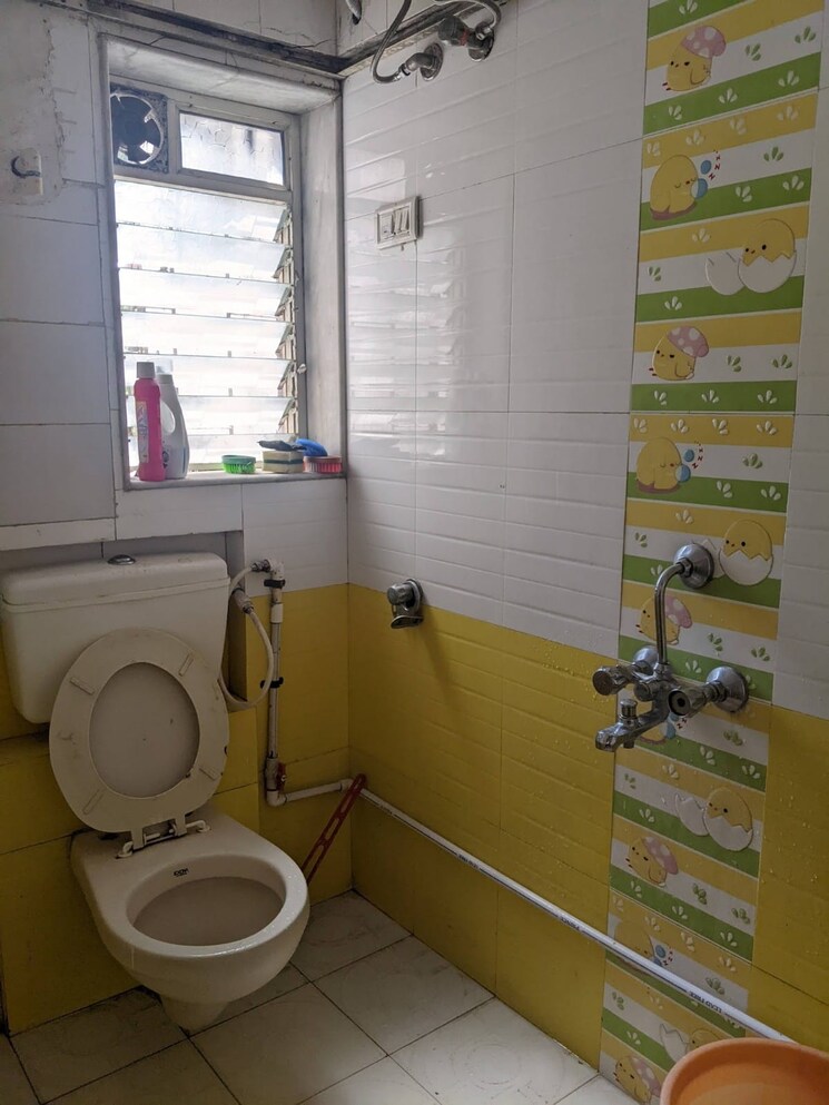 Bathroom, joy-valencia 3 Bedroom 980 Sq.Ft. Apartment In Jogeshwari East Mumbai 6346504