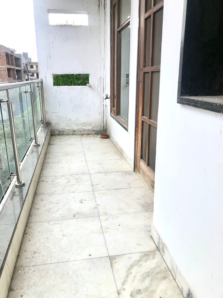 Balcony, rwa-block-b1-paschim-vihar 3 Bedroom 1800 Sq.Ft. Builder Floor In Paschim Vihar Delhi 6347733