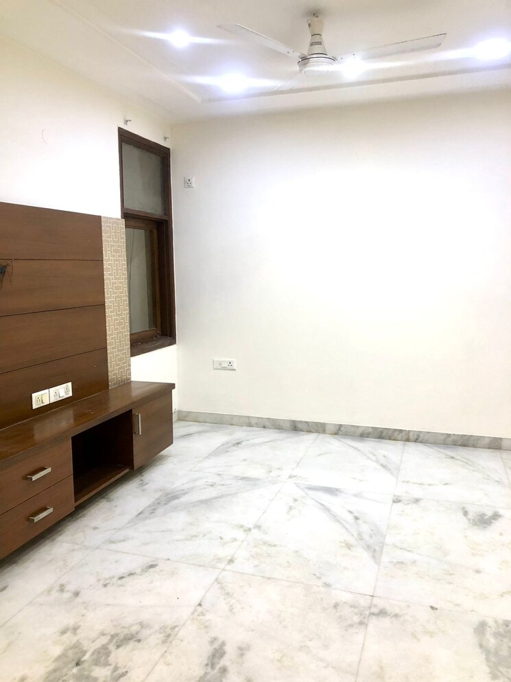 Room, rwa-block-b1-paschim-vihar 3 Bedroom 1800 Sq.Ft. Builder Floor In Paschim Vihar Delhi 6347733