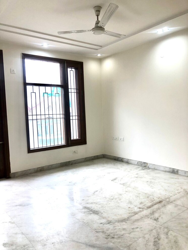 Bedroom, rwa-block-b1-paschim-vihar 3 Bedroom 1800 Sq.Ft. Builder Floor In Paschim Vihar Delhi 6347733