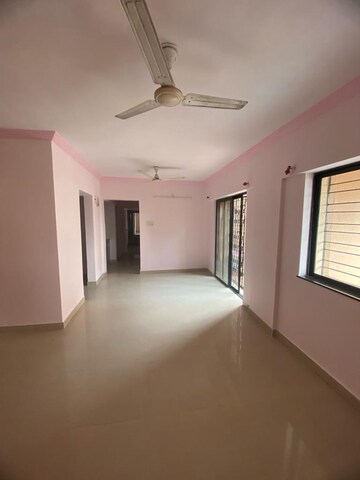 Room in 2 BHK Apartment at Bramha Avenue, Kondhwa – for Rent