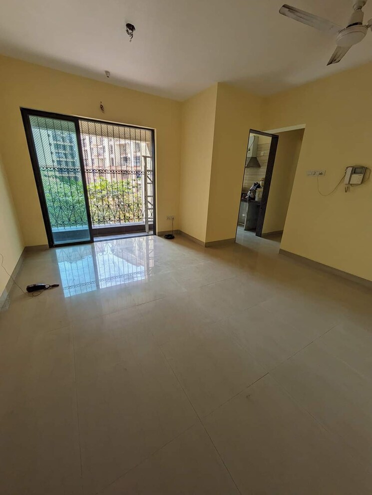 Living Room, tharwani-riverdale-vista 2 Bedroom 950 Sq.Ft. Apartment In Kalyan West Thane 6351630