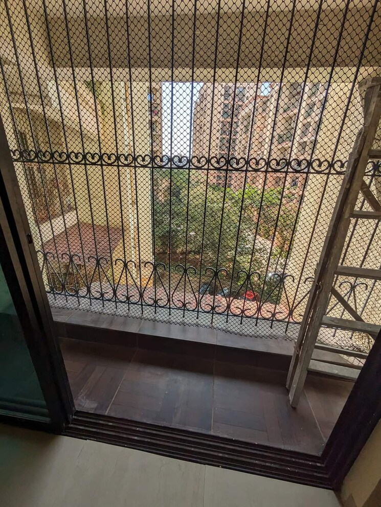 Balcony, tharwani-riverdale-vista 2 Bedroom 950 Sq.Ft. Apartment In Kalyan West Thane 6351630