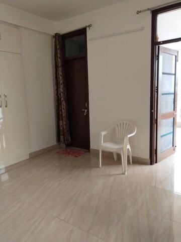 Room in 3 BHK Apartment at Dwarka – for Sale