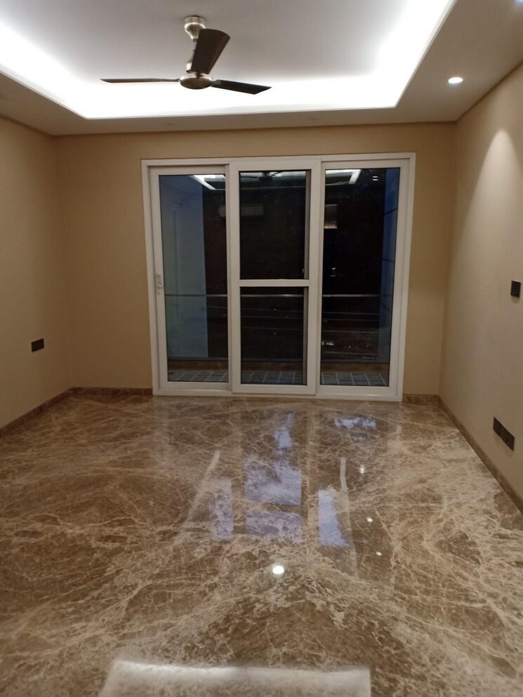 Room, gulmohar park 3 Bedroom 2000 Sq.Ft. Apartment In Gulmohar Park Delhi 6357858