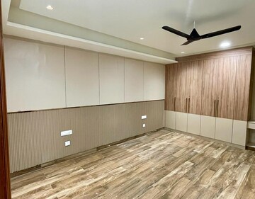 Kitchen in 4 BHK Builder Floor at Sector 23 – for Rent