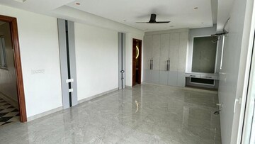 Building Lobby in 4 BHK Builder Floor at Sector 23 – for Rent
