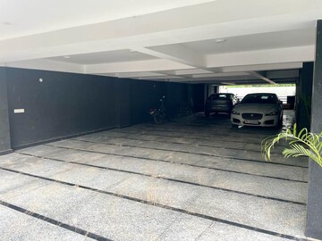 Parking in 4 BHK Builder Floor at Sector 23 – for Rent
