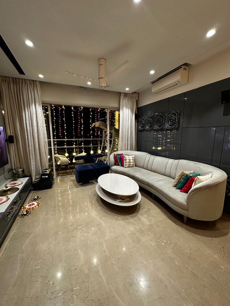  Parking, runwal-greens 4 Bedroom 1650 Sq.Ft. Apartment In Mulund West Mumbai 6362001