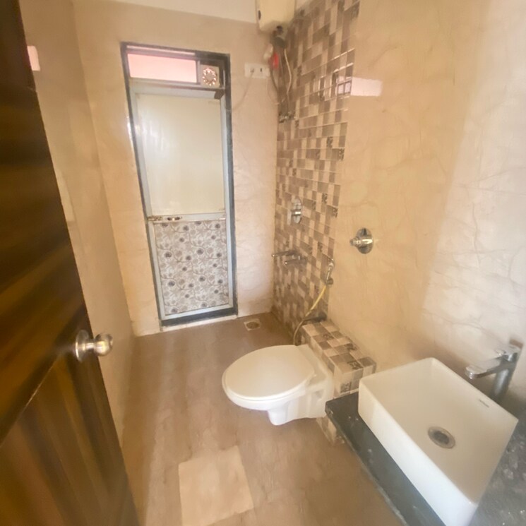 Bathroom, kapleshwara-pinnacle-gloria 2 Bedroom 682 Sq.Ft. Apartment In Kolshet Thane 6362262