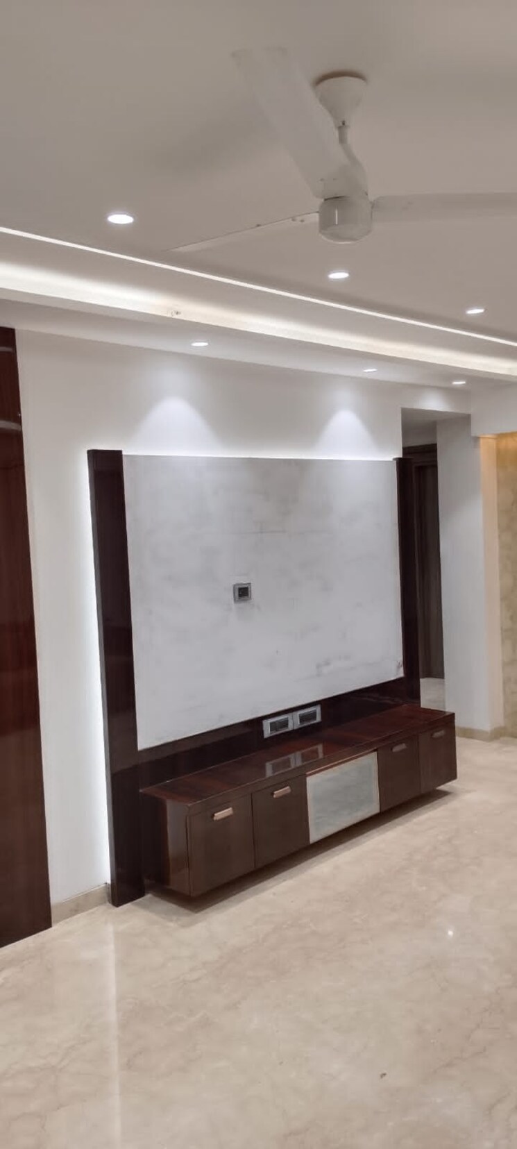 Room, juhu 3 Bedroom 1700 Sq.Ft. Apartment In Juhu Mumbai 6364565