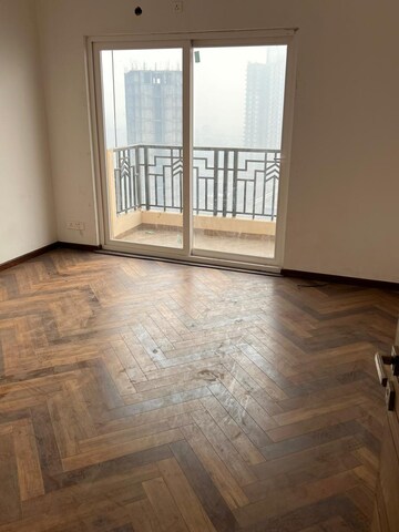 Room in 3.5 BHK Apartment at ACE Parkway, Sector 150 – for Sale