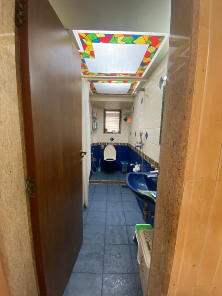 Bathroom, panchsheel-gardens 4 Bedroom 1400 Sq.Ft. Apartment In Kandivali West Mumbai 6367402