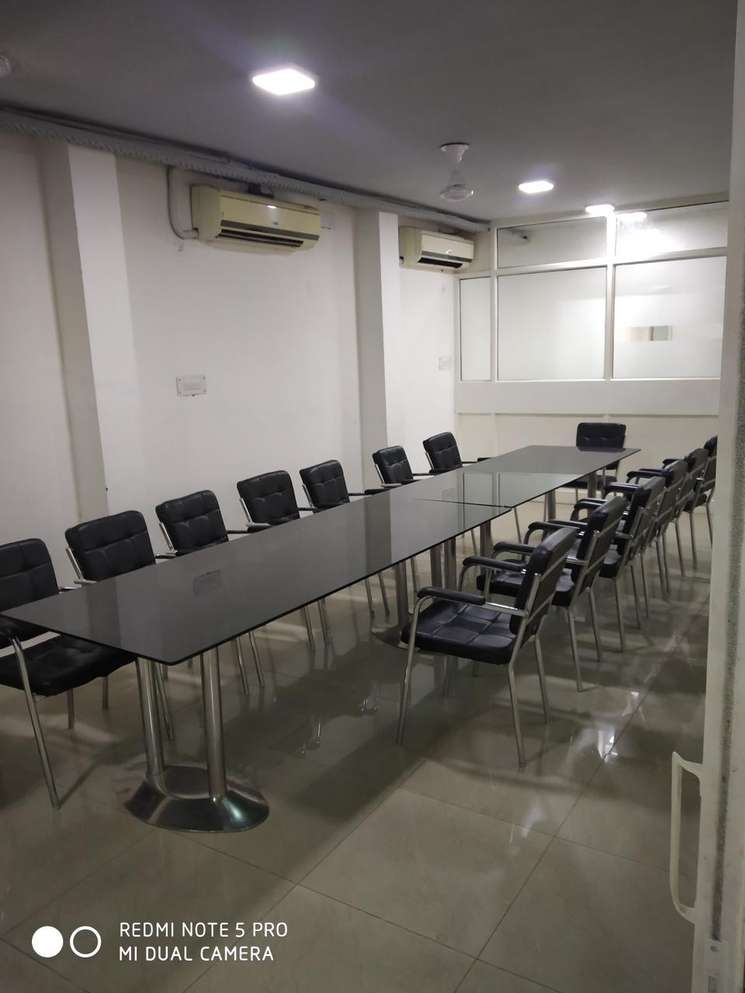 Commercial Office Space 1800 Sq.Ft. in South Extension I Delhi