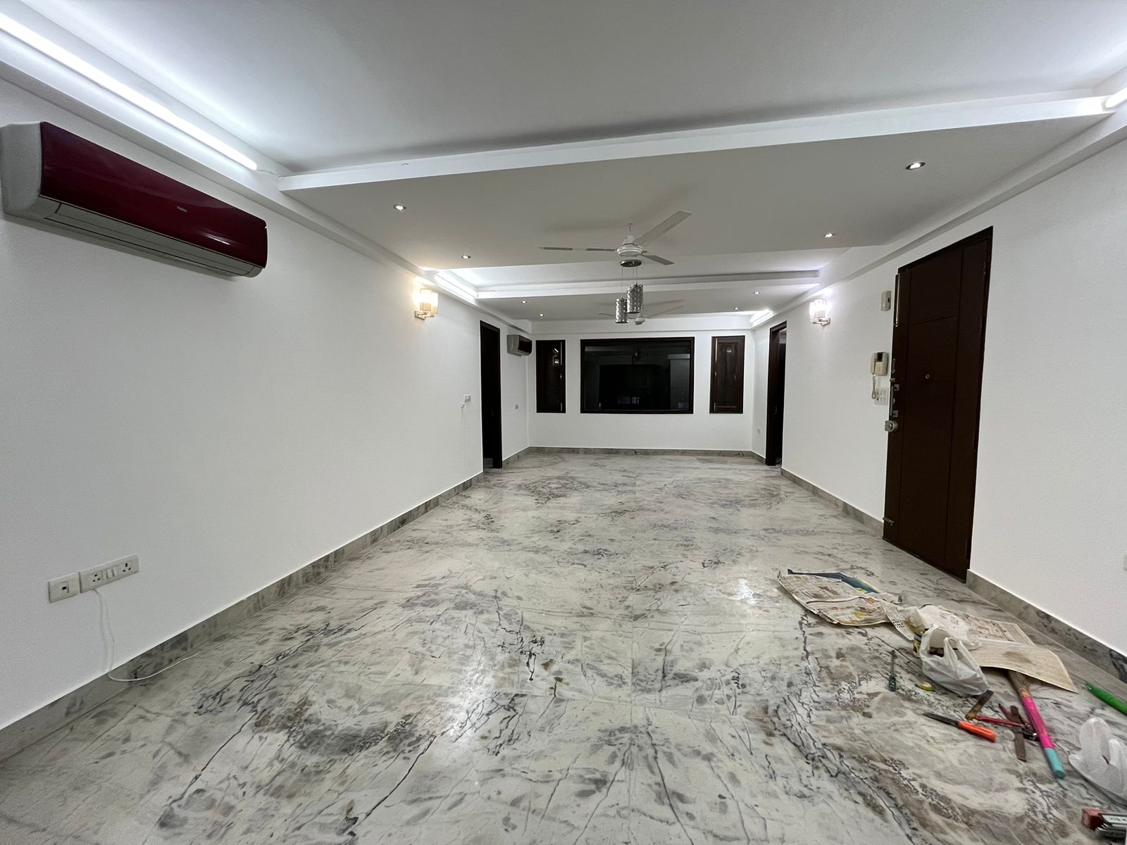 Rental 4 Bedroom 350 Sq.Yd. Builder Floor in RWA Kalkaji Block B