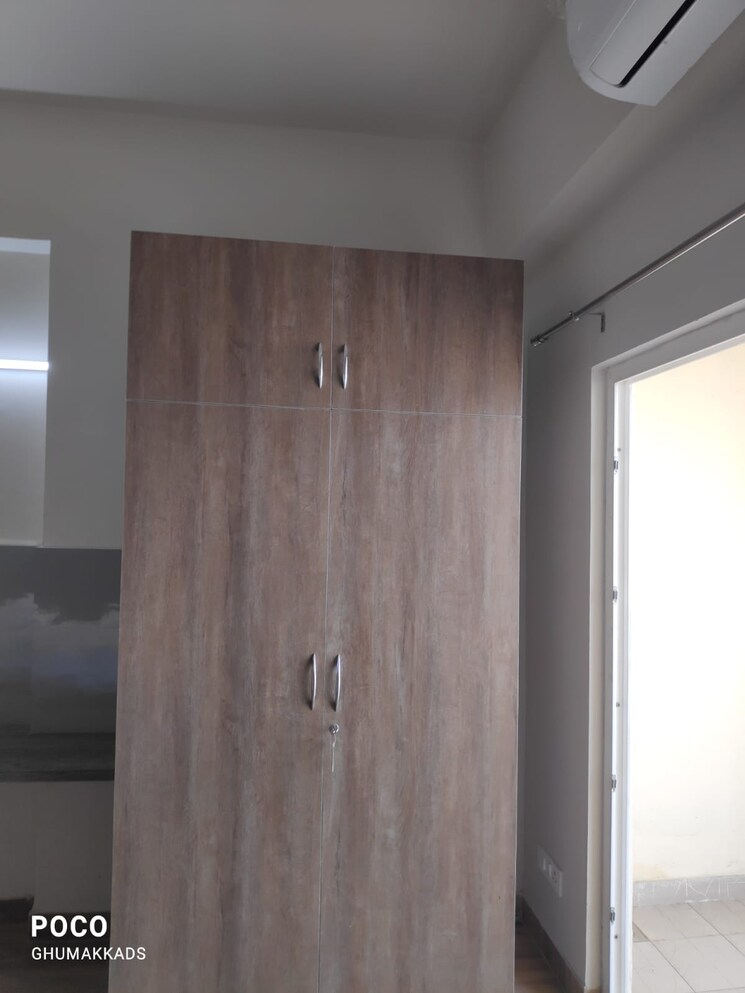 undefined, paramount-golfforeste Studio 435 Sq.Ft. Apartment In Zeta I Greater Noida Greater Noida 6374532