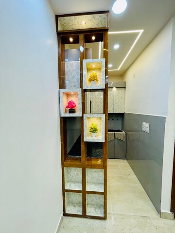 Room in 2 BHK Apartment at Dwarka Mor – for Rent