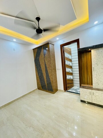 Bedroom in 2 BHK Apartment at Dwarka Mor – for Rent