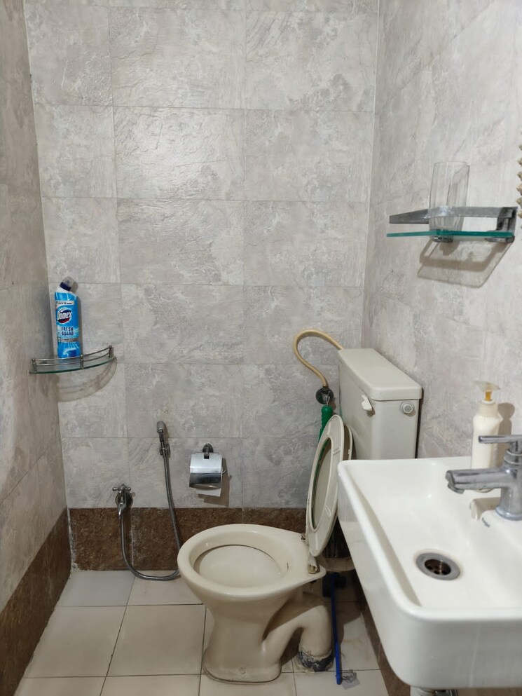 Bathroom, sea-view-apartment 2 Bedroom 650 Sq.Ft. Apartment In Nerul Navi Mumbai 6378128