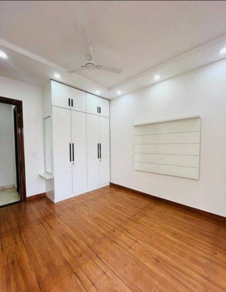 Rental 3 Bedroom 2450 Sq.Ft. Apartment in Vipul Belmonte, Sector 53