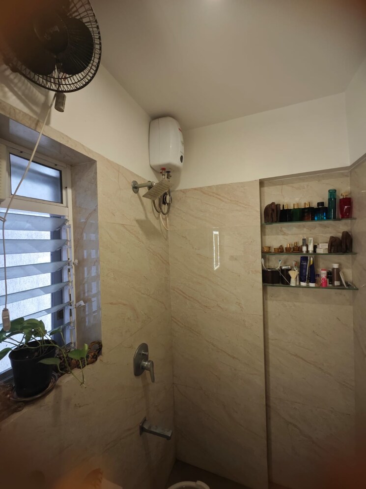 Bathroom, rite-skyluxe 1 Bedroom 500 Sq.Ft. Apartment In Chembur Mumbai 6383381