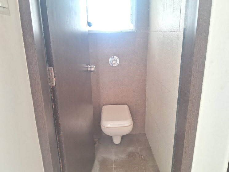 Bathroom, fortune-siddhipriya 2 Bedroom 612 Sq.Ft. Apartment In Handewadi Pune 6383964
