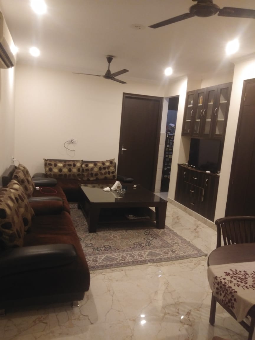 Rental 3 Bedroom 1250 Sq.Ft. Builder Floor in RWA East Of Kailash Block
