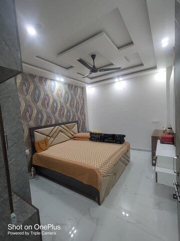 Bedroom in 3 BHK Apartment at Dwarka Mor – for Rent