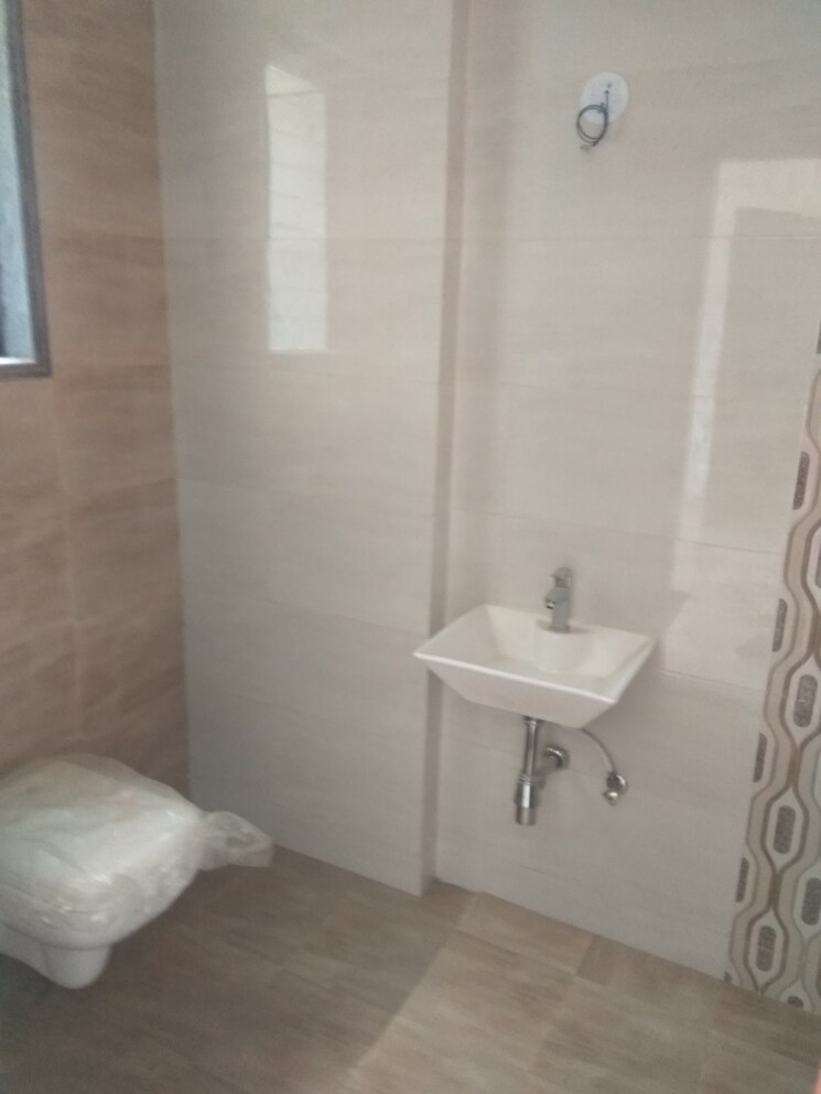 Bathroom, abrol-avirahi-heights 3 Bedroom 1600 Sq.Ft. Apartment In Malad West Mumbai 6387834