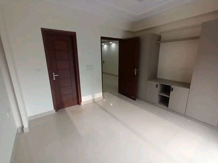 3 Bedroom 204 Sq.Yd. Builder Floor in Sector 52 Gurgaon