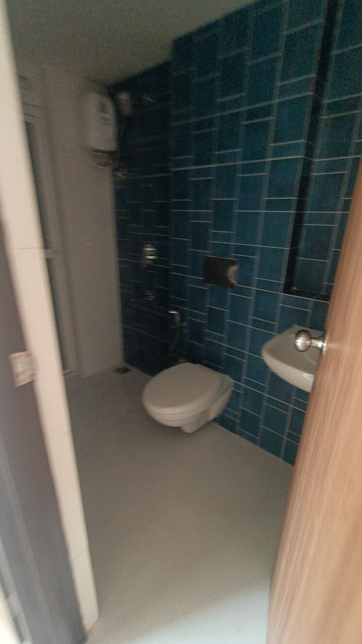 Bathroom, lodha-amara 1 Bedroom 453 Sq.Ft. Apartment In Kolshet Road Thane 6388877