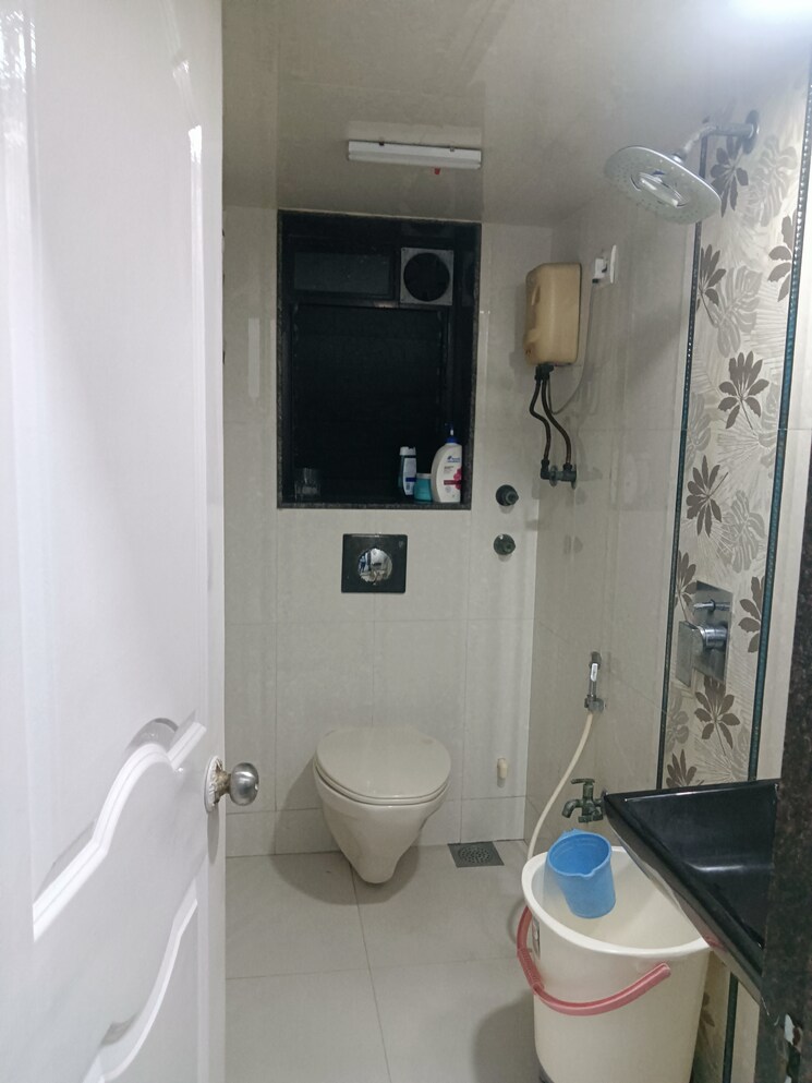 Attached Bathroom, dynamic-panchsheel-heights 3 Bedroom 1100 Sq.Ft. Apartment In Kandivali West Mumbai 6390354