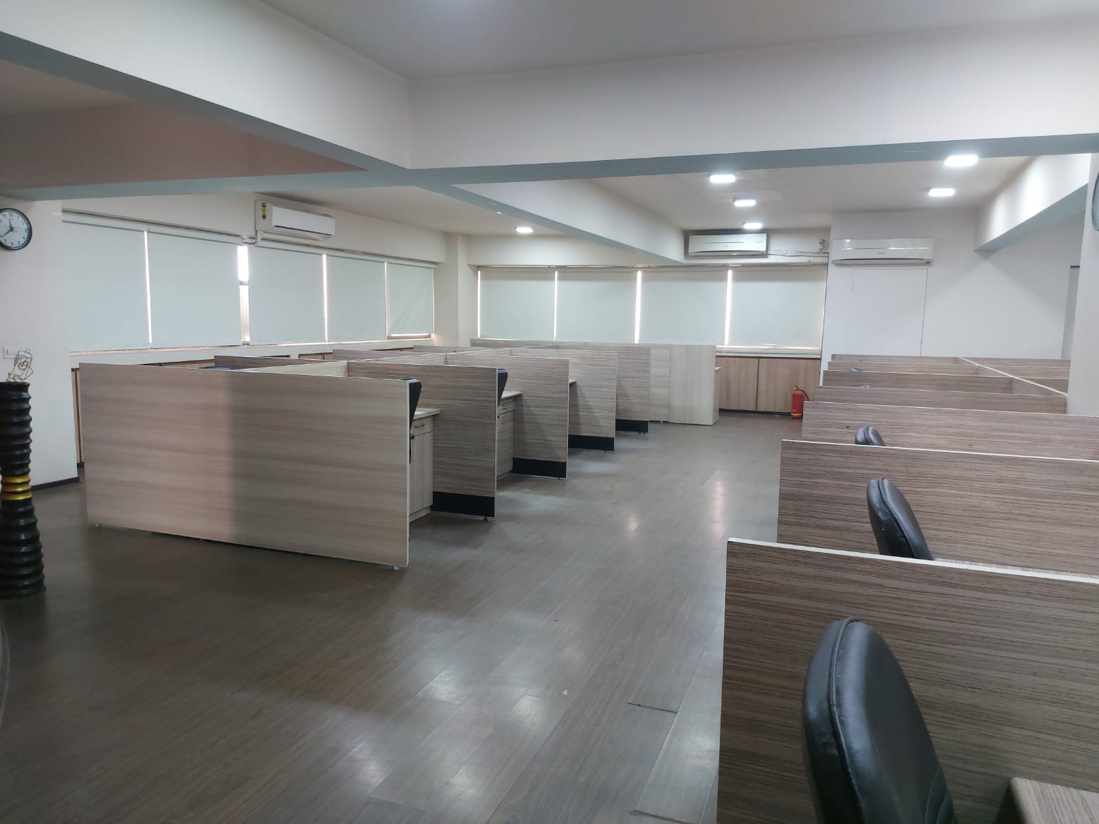 Rental Commercial Office Space 4650 Sq.ft. In S G Highway Ahmedabad 