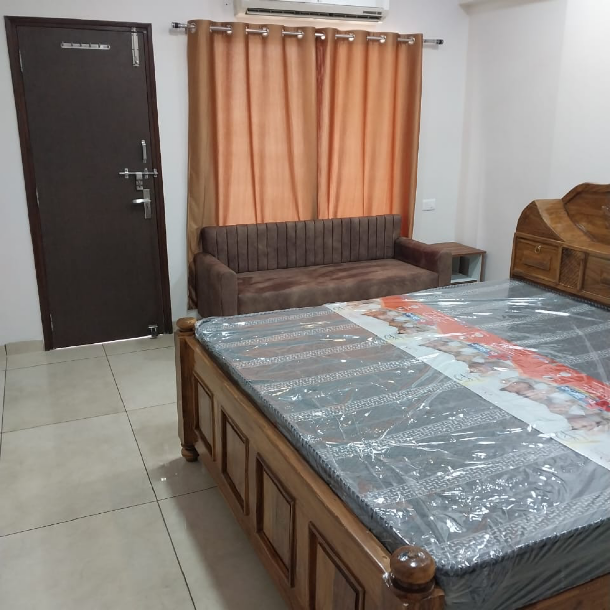 Rental 2 Bedroom 990 Sq.Ft. Apartment in Scheme No 54 Indore 6391820