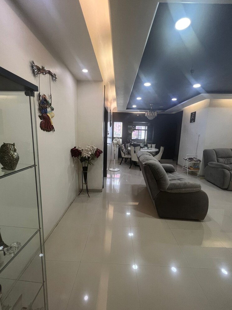 Living Room, everest-world-tulip 4 Bedroom 1850 Sq.Ft. Apartment In Kolshet Road Thane 6392598