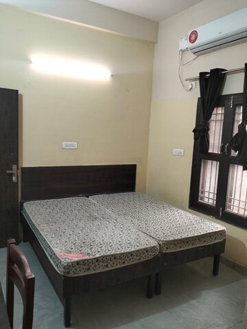 Room in  Pg at Sector 66 – for Rent