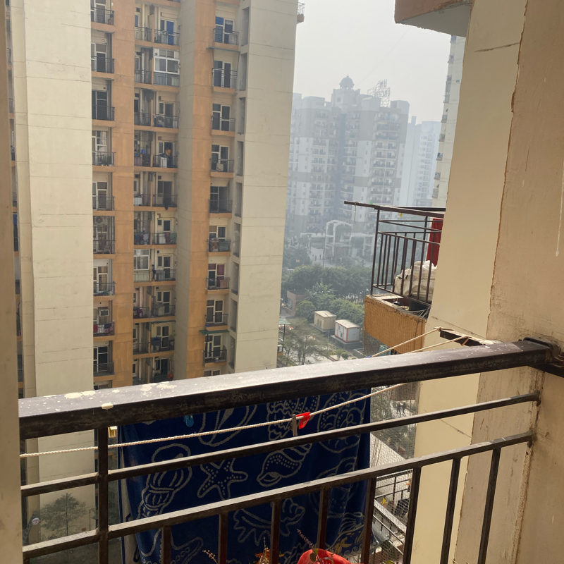 Rental 2.5 Bedroom 1150 Sq.Ft. Apartment in Gardenia Golf City, Sector