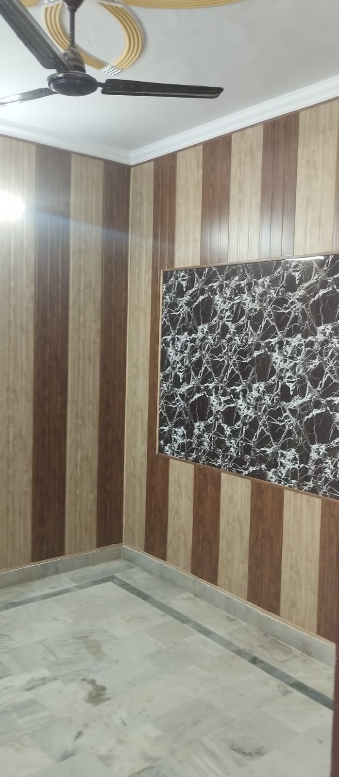 877+ Flats near Shree Radha Krishna Mandir, Geeta Colony Delhi for Sale