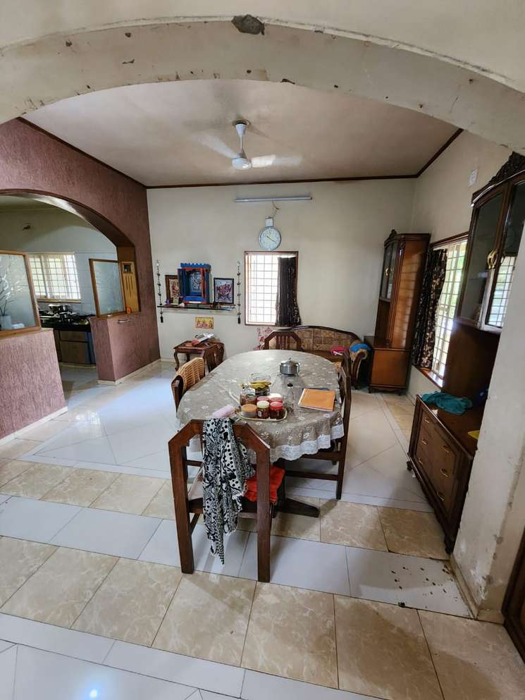 4 Bedroom 300 Sq.Yd. Villa in Prahlad Nagar Ahmedabad