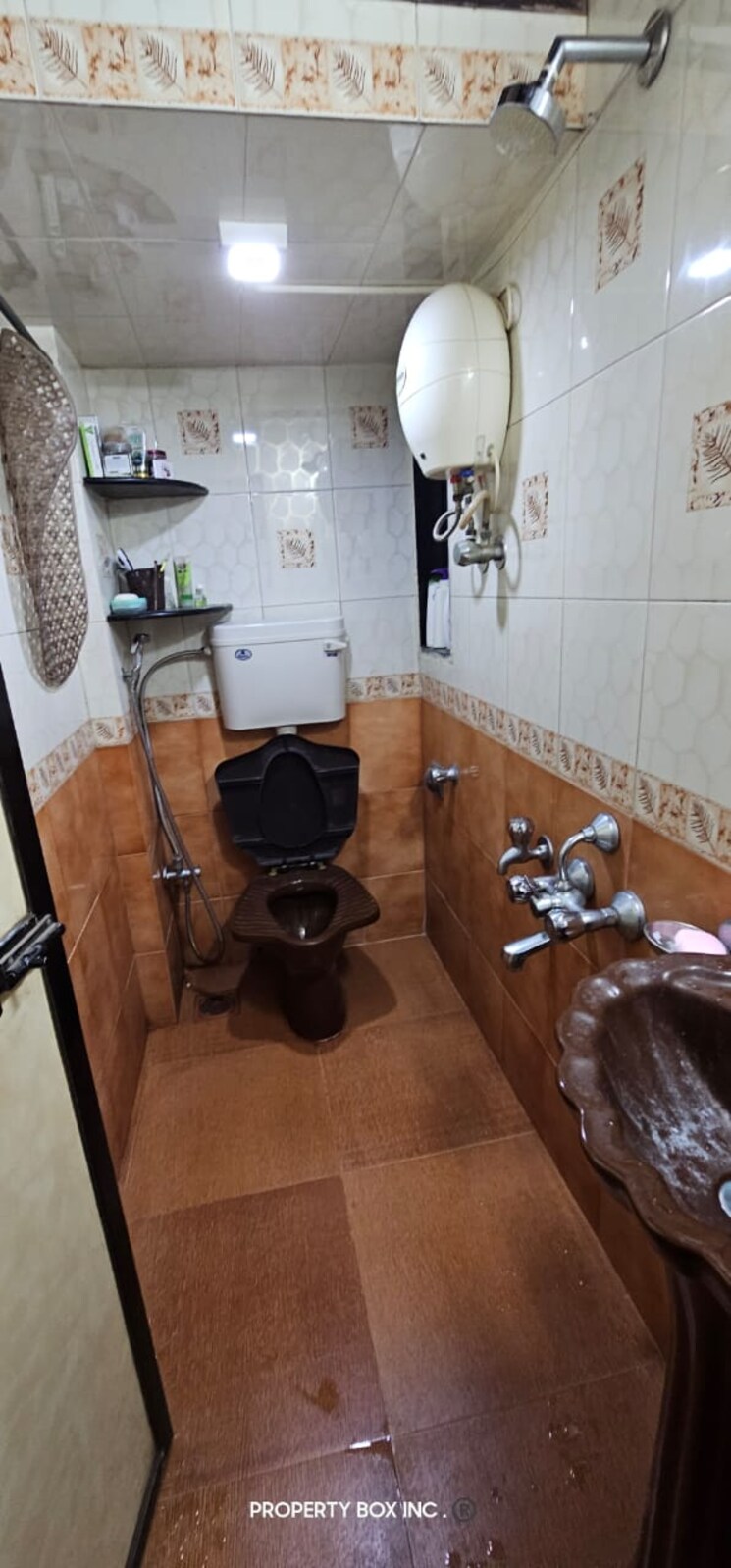 Attached Bathroom, meghana-chs-tilak-nagar 2 Bedroom 650 Sq.Ft. Apartment In Tilak Nagar Mumbai 6396525
