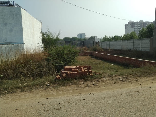 Plot For Resale in Sector 105 Noida  6398747