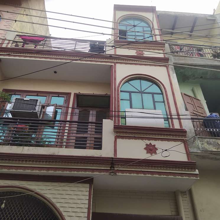 3 Bedroom 120 Sq.Yd. Independent House in Madanpuri Gurgaon