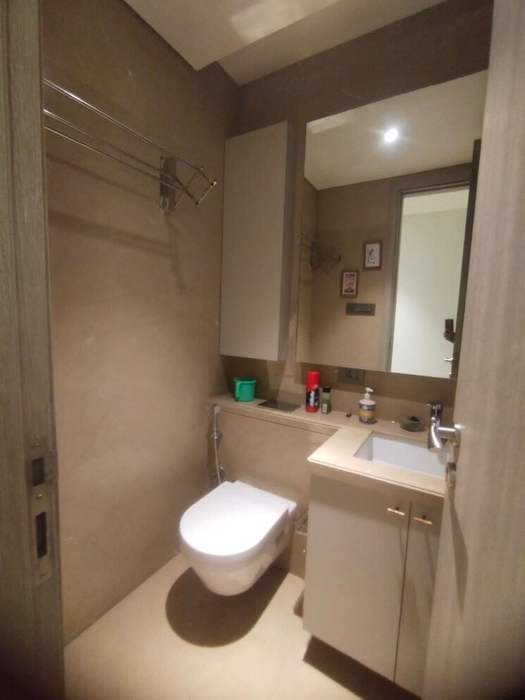 Bathroom, heera-panna-apartment 2 Bedroom 925 Sq.Ft. Apartment In Tardeo Mumbai 6399765