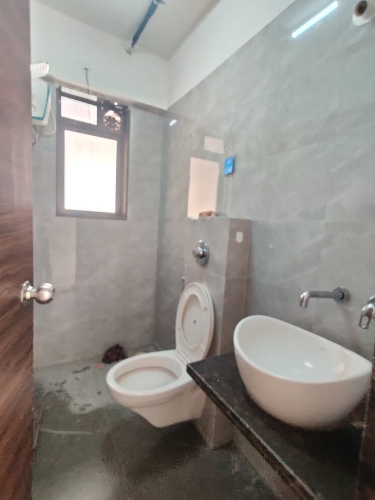 Bathroom, crystal-armus 1 Bedroom 430 Sq.Ft. Apartment In Chembur Mumbai 6400189