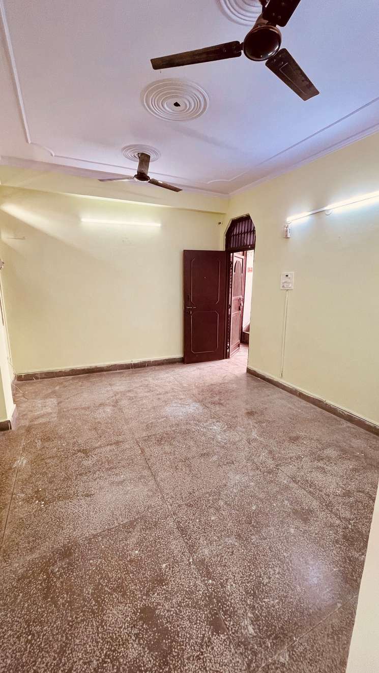 1 Bedroom 450 Sq.Ft. Builder Floor in Dilshad Colony Delhi