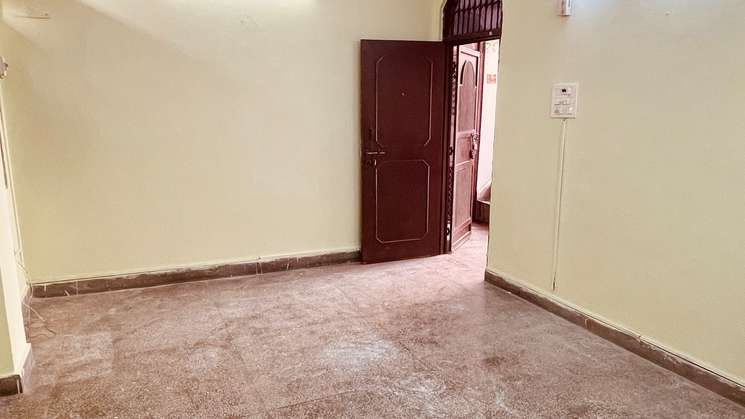 1 Bedroom 450 Sq.Ft. Builder Floor in Dilshad Colony Delhi