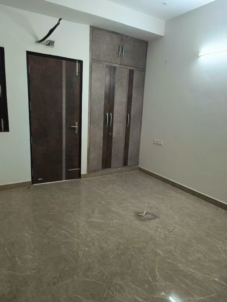 Rental 1 Bedroom 1000 Sq.Ft. Independent House in RWA Apartments Sector ...