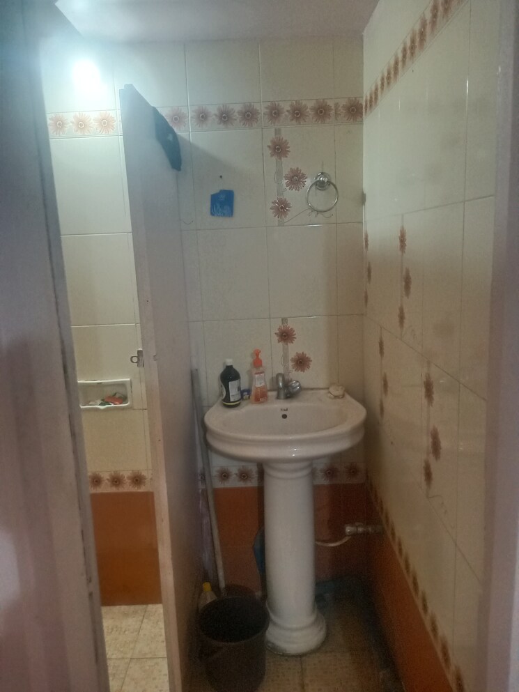 Bathroom, shubhankar-apartment-kothrud 1 Bedroom 550 Sq.Ft. Apartment In Kothrud Pune 6402952